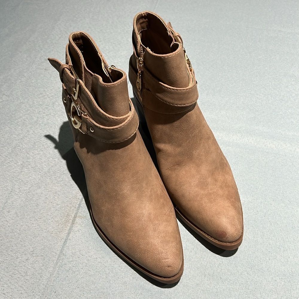 GBG Guess Los Angeles Women's GG Dusty Pointy‎ Toe Booties B37 - Picture 4 of 10